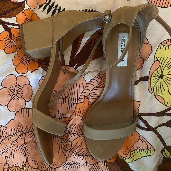 COPY - COPY - Steve Madden brown heel sandal - Picture 1 of 3
